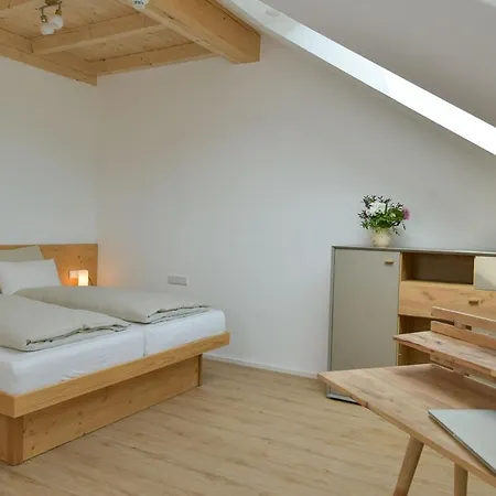 Haus Am Hof 公寓