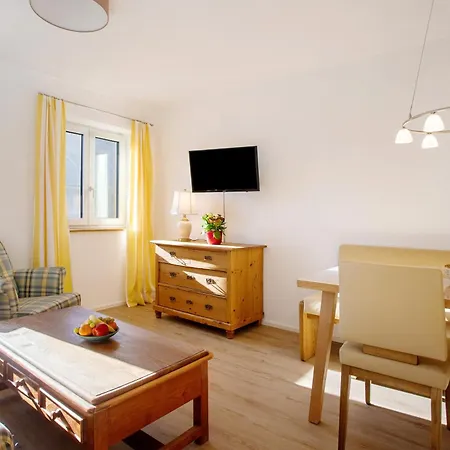 Haus Am Hof Appartamento *